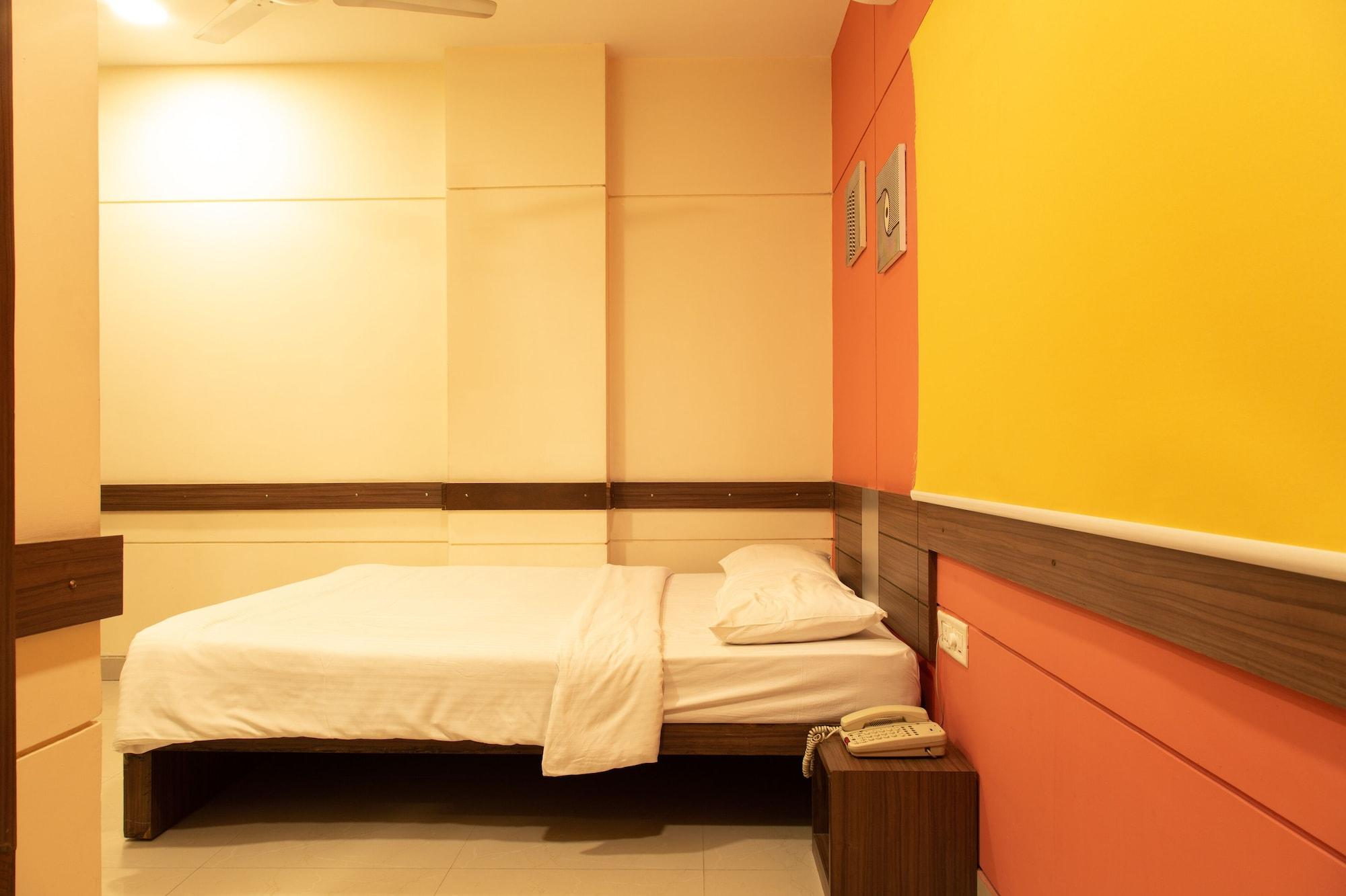 Tirupur Hotell Eksteriør bilde