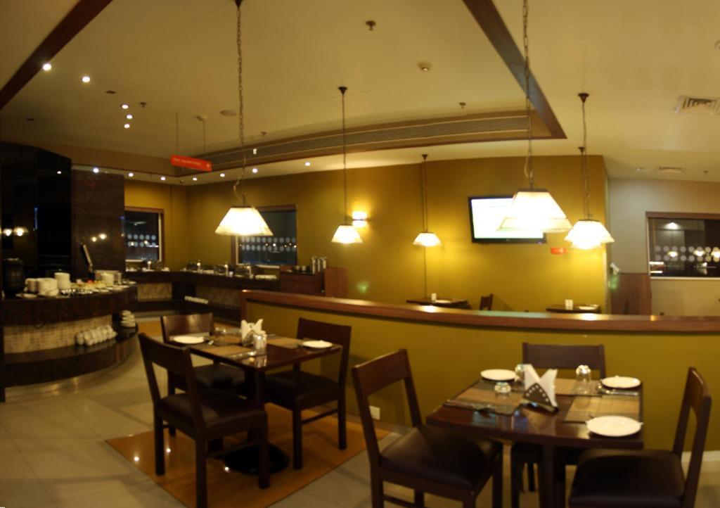 Tirupur Hotell Eksteriør bilde