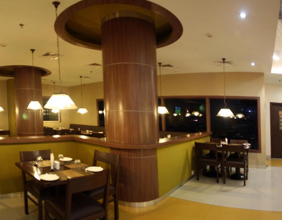 Tirupur Hotell Eksteriør bilde